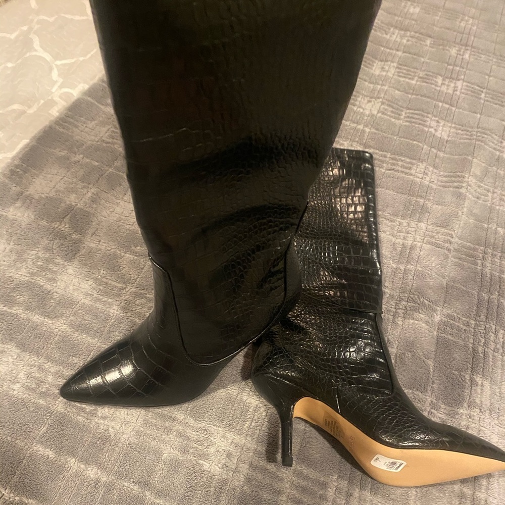 Express High Textured Kitten Heel Boots